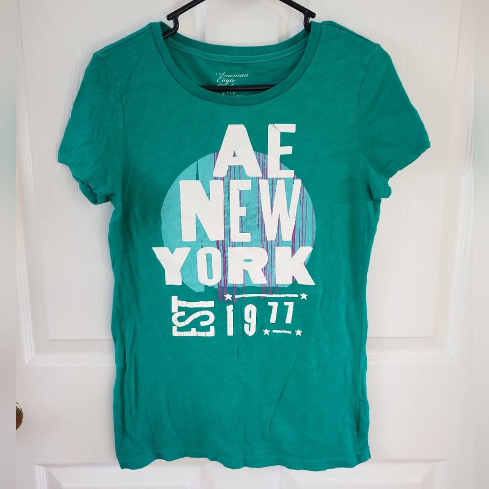 American Eagle Outfitters Green Graphic Y2K Tee. Size L. #SW